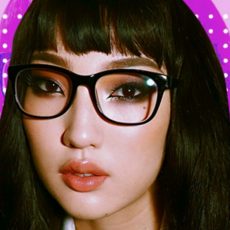 Makeup Tips for Girls Who Wear Glasses: How to Look Your Best